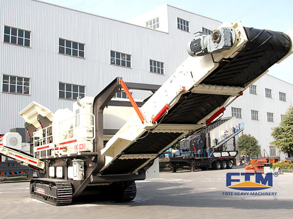 Crawler mobile crusher